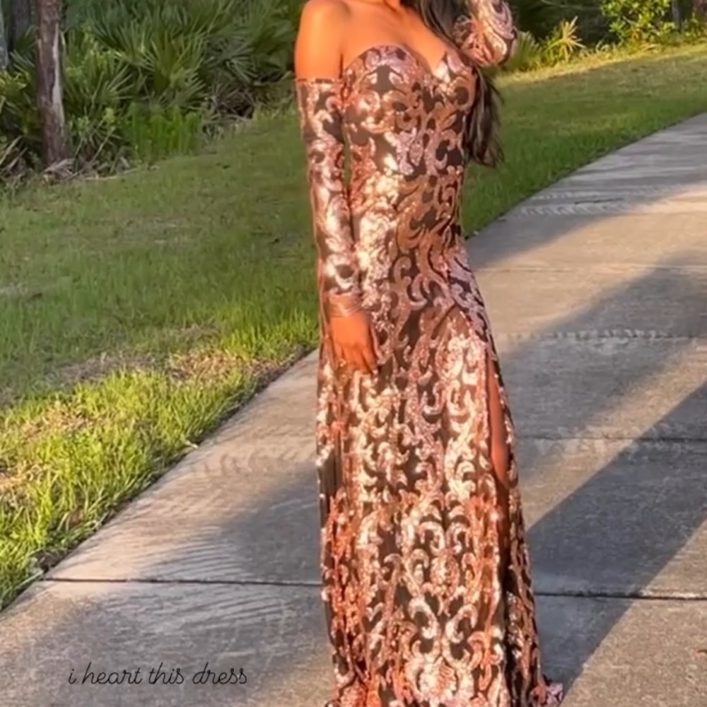 PROM DRESS! - Picture 4 of 7